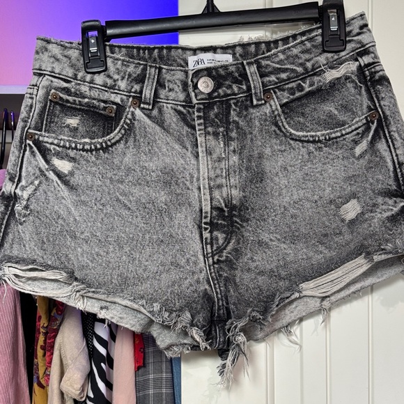 Zara Pants - Zara Women's Black Distressed Jean Shorts